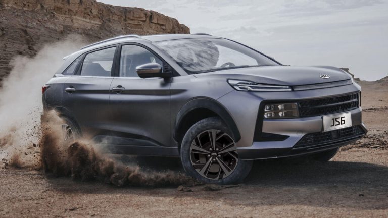 Автомобили JAC подорожали в России второй раз за осень. Сколько они стоят теперь