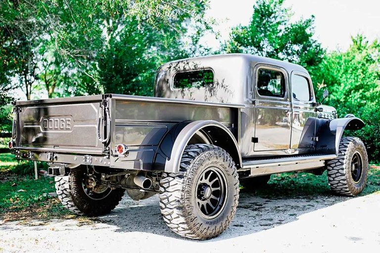 Тюнеры представили рестомод Dodge Power Wagon стоимостью свыше 36 млн рублей