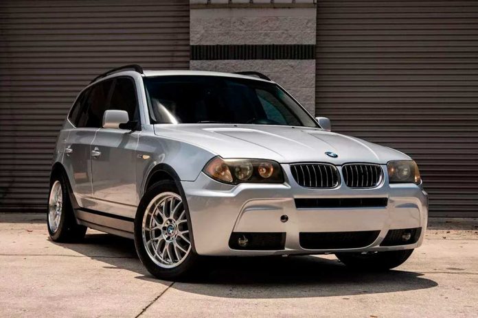 В продаже 18-летний BMW X3 (E83), которому установили движок от M3 (E46)
