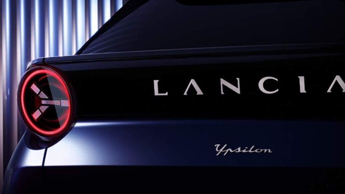 Внешность нового хэтчбека Lancia Ypsilon рассекретили до премьеры