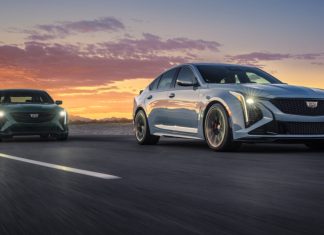 Cadillac представил обновленные седаны CT5-V и CT5-V Blackwing. Что изменилось