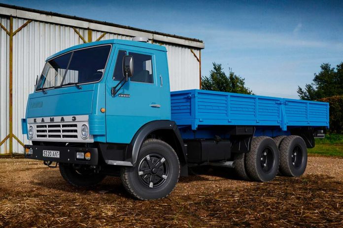 КамАЗ-5320: легендарный первый грузовик Камского автомобильного завода