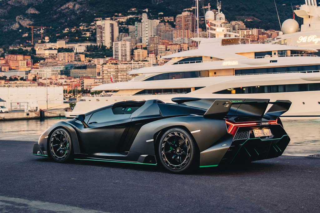 Lamborghini Veneno Roadster