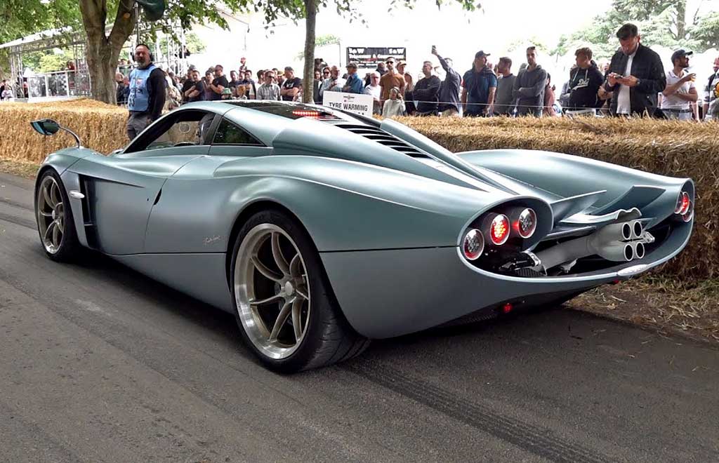 Pagani Huayra Codalunga