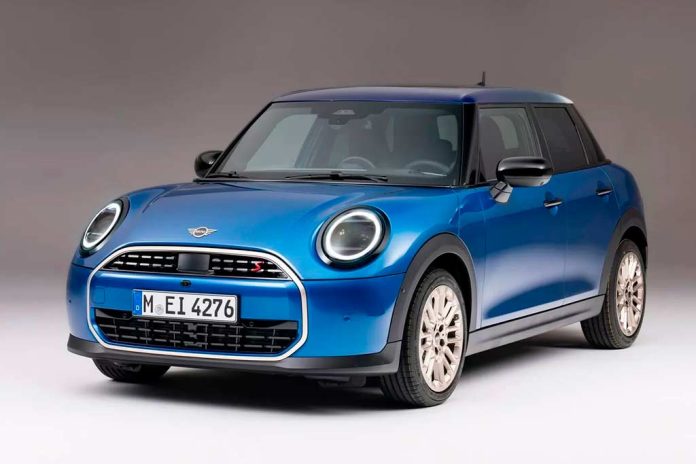 MINI Cooper 5D 2024: представлен пятидверный вариант нового Купера