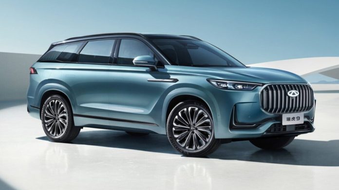 Chery представила новый семейный кроссовер для России. В нем легко уместятся семь взрослых