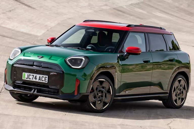 Для кроссовера MINI Aceman стала доступна драйверская версия JCW Для кроссовера MINI Aceman стала доступна драйверская версия JCW
