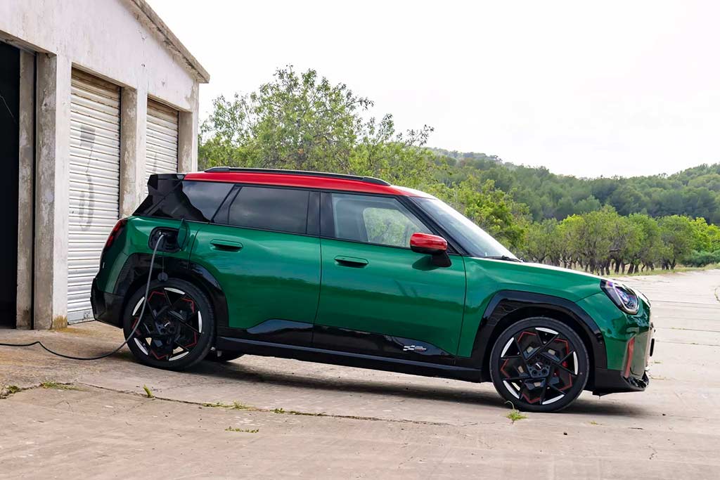 Mini John Cooper Works Aceman