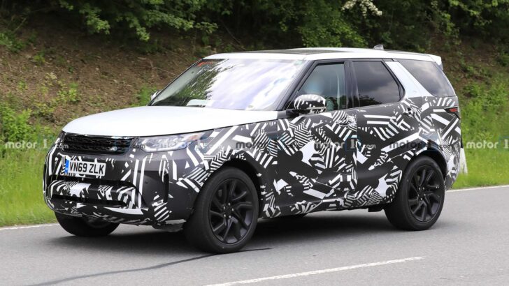 Обновленный Land Rover Discovery