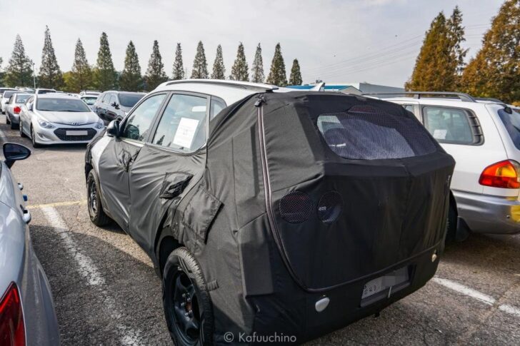 Новый кроссовер KIA Новый кроссовер KIA