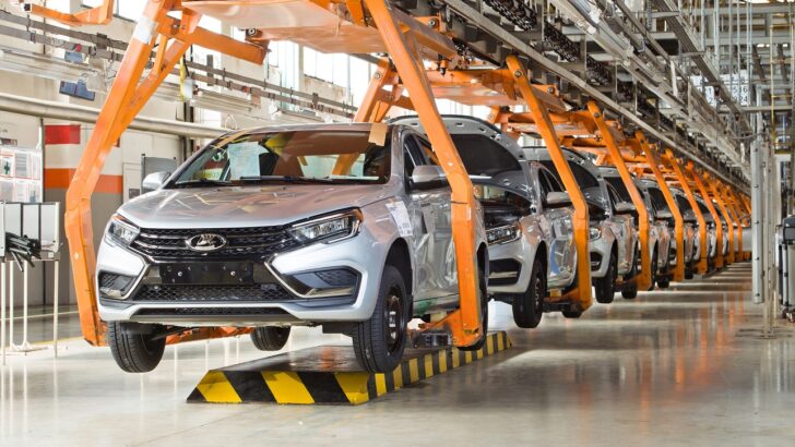 Рекорды АвтоВАЗа: производство выросло на 40%, а LADA Vesta удивила продажами