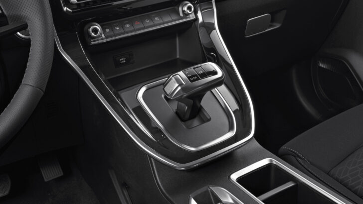 Интерьер Haval M6 Интерьер Haval M6