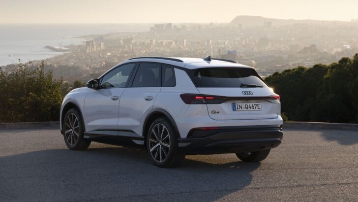 Audi Q4 40 e-tron Audi Q4 40 e-tron
