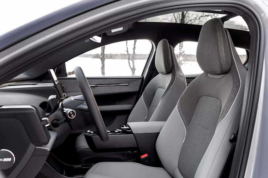 Volvo EX30 Cross Country 