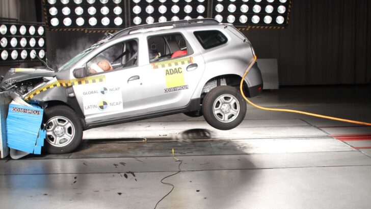 Новый Renault Duster признан опасным для детей Новый Renault Duster признан опасным для детей