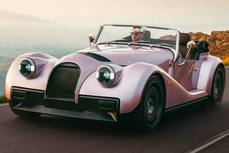 Британцы представили стильный ретро-суперкар Morgan Supersport