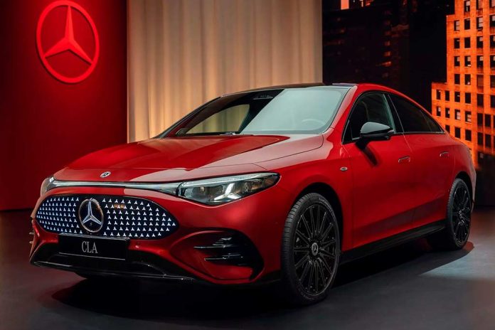 Немцы полностью рассекретили седан Mercedes-Benz CLA в новом кузове