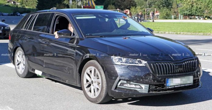 В Сети появились фото новой Skoda Octavia