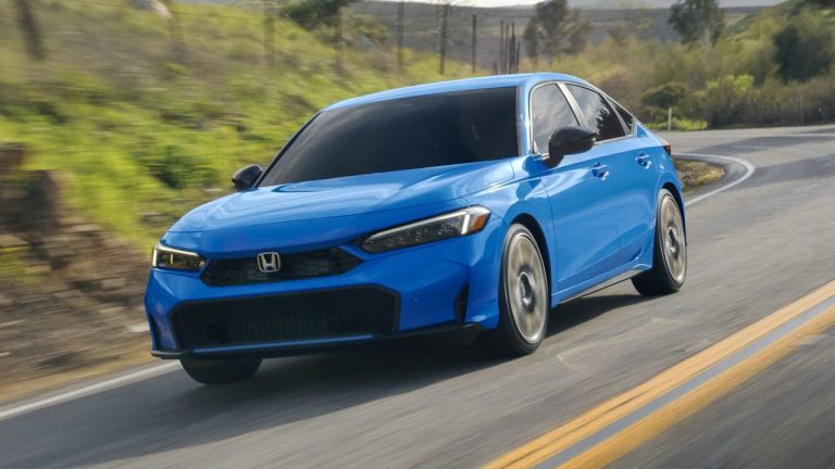 В Россию вернулась легендарная Honda, которую можно купить дешевле «Москвича» В Россию вернулась легендарная Honda, которую можно купить дешевле «Москвича»
