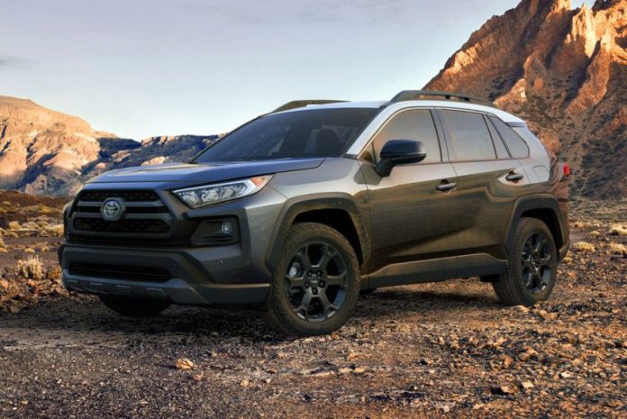 Эксперты проверили безопасность нового Toyota RAV4