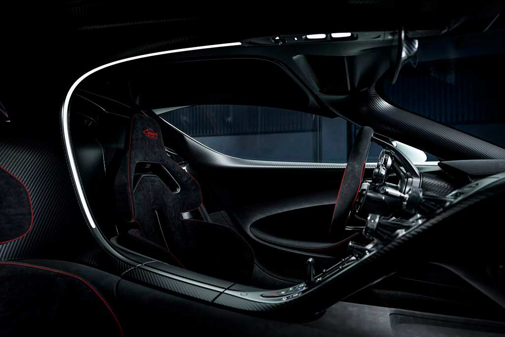 Bugatti Tourbillon Equipe Pur Sang