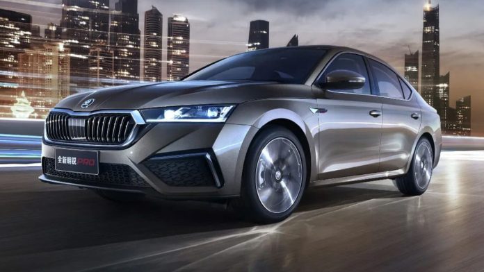 Любимая практичная Skoda россиян вернулась на российский рынок. Сколько она стоит