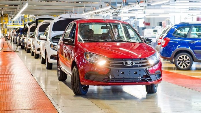 В России объяснили, почему уровень локализации LADA Granta «на бумаге» оказался меньше 50%