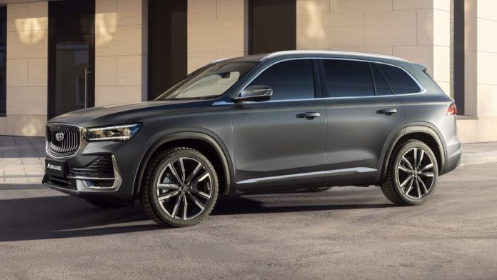 Безусловный бестселлер: россияне купили этот кроссовер Geely более 75 тысяч раз