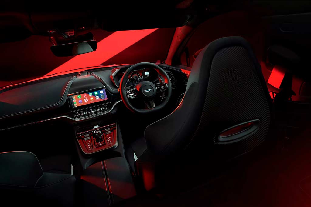 Aston Martin DBX S