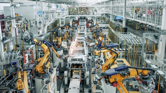 Автозаводы в Европе могут закрыться из-за Китая: что происходит
