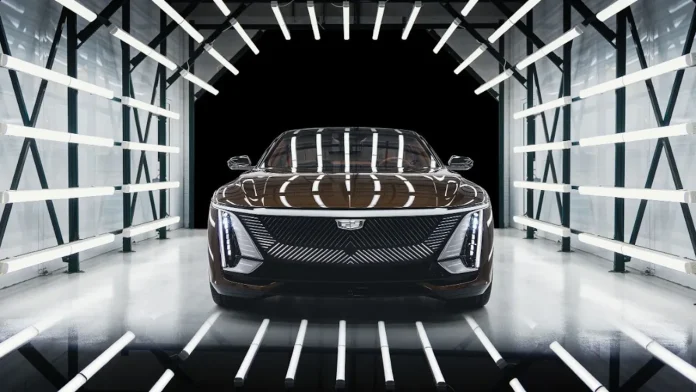 Электрический люкс от Cadillac: первый Celestiq передали клиенту
