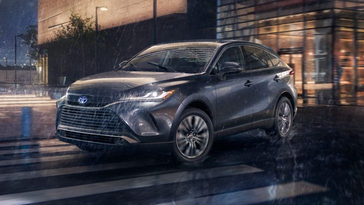 Toyota Venza превратится в гибридное кросс-купе Toyota Venza превратится в гибридное кросс-купе