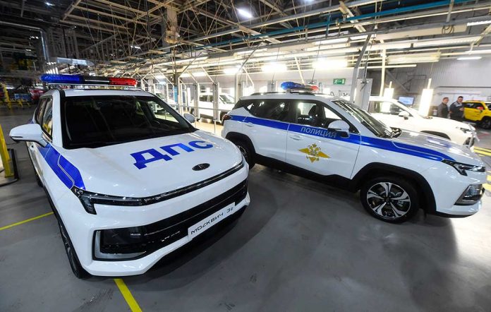 Патрульные машины ГИБДД получат камеры для выявления лишенных прав водителей