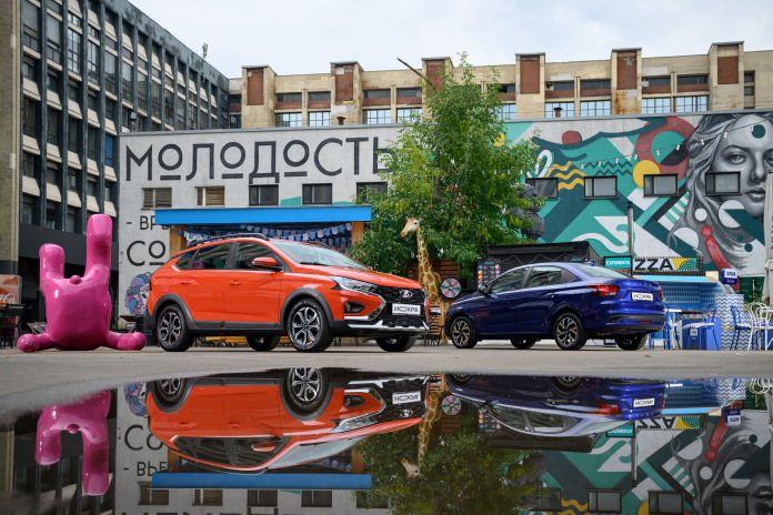 By the end of the year, 4,000 Lada Iskra cars will be assembled at the former Nissan plant in St. Petersburg