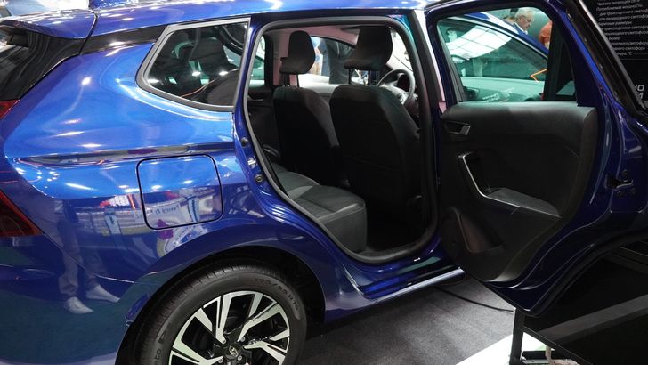 LADA Iskra SW