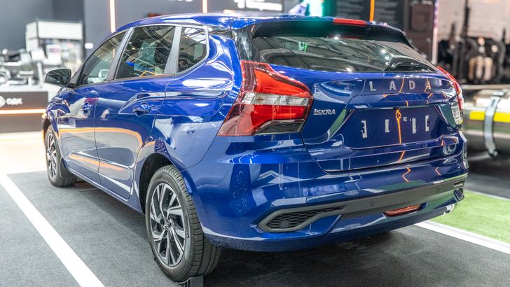LADA Iskra SW
