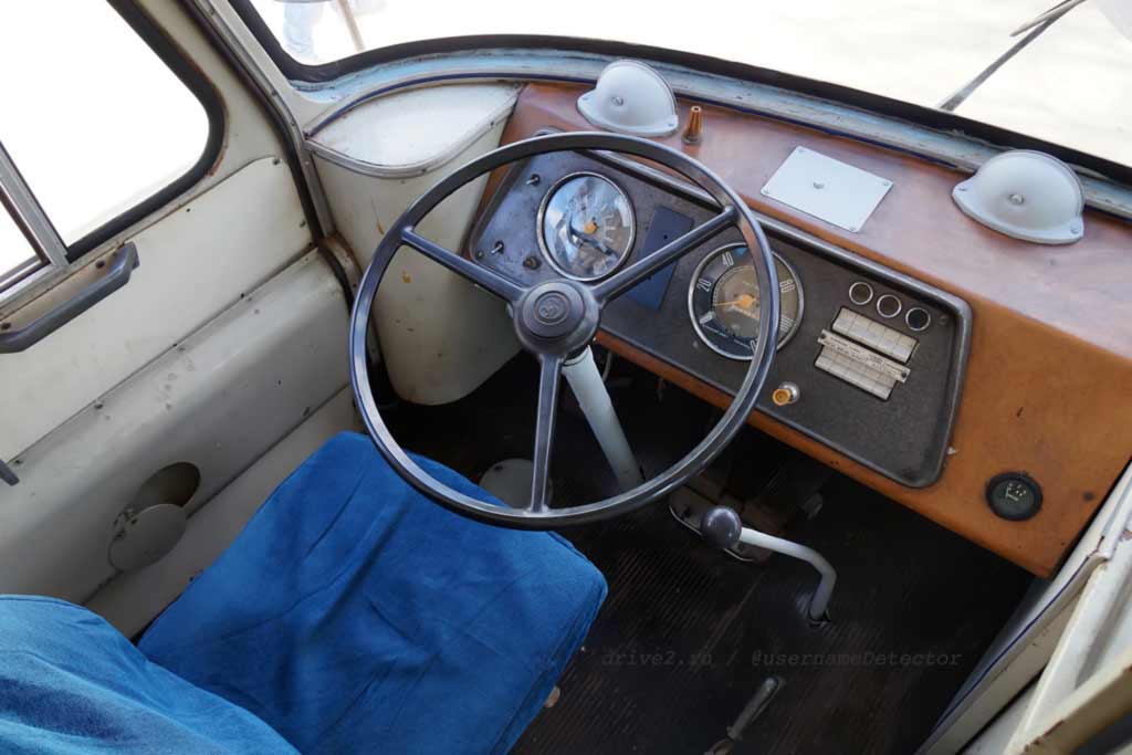 ЛАЗ-695Б