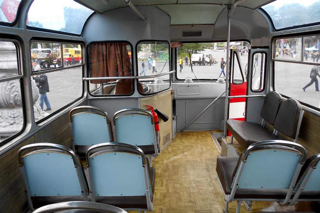 Салон автобуса ЛАЗ-695