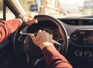 The car pulls to the side, possible causes and solutions