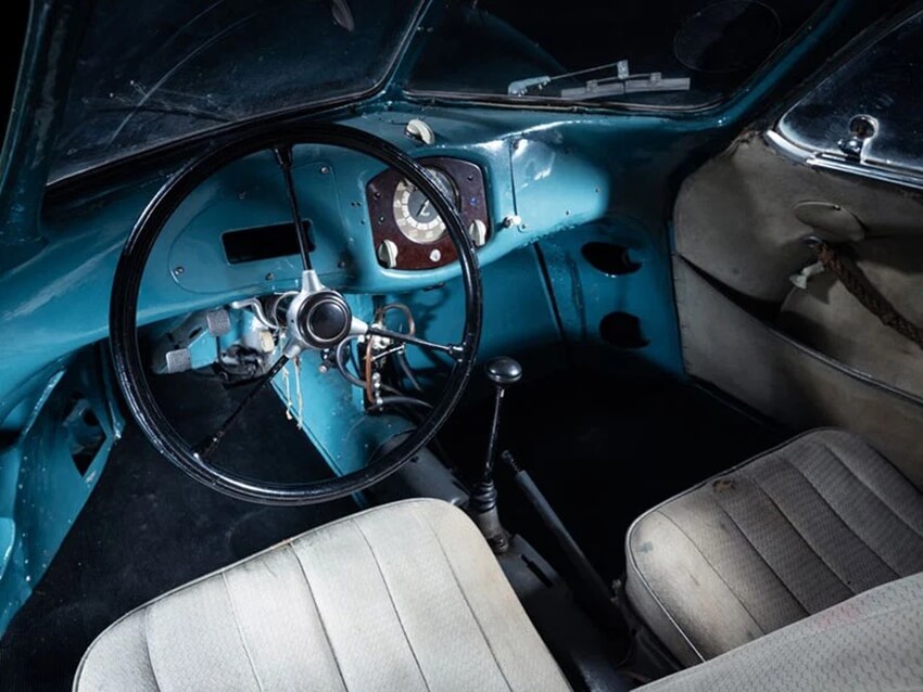 Фото самого старого в мире Porsche