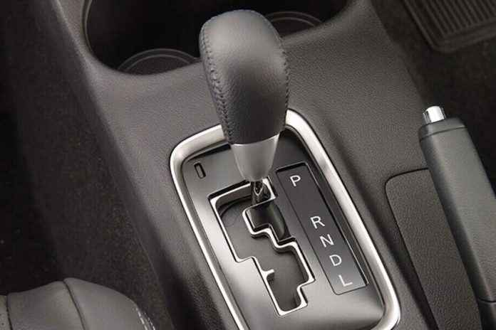 korobka-avtomat-kak-nado-1.jpg 7 Mistakes When Driving a Car with an Automatic Transmission