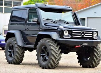 A Gelendvagen with tractor wheels is for sale in Nalchik.