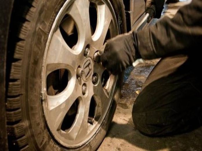 RG: Abrameytsev explained how to tell when it’s time to change your tires without visiting a mechanic.