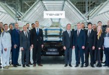 Мантуров: 11 из 13 брошенных иностранцами автозаводов возобновили работу Мантуров: 11 из 13 брошенных иностранцами автозаводов возобновили работу