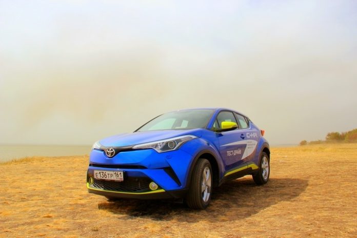 8952442977db6da9e768909045378306.jpg Toyota C-HR: half of the fourth