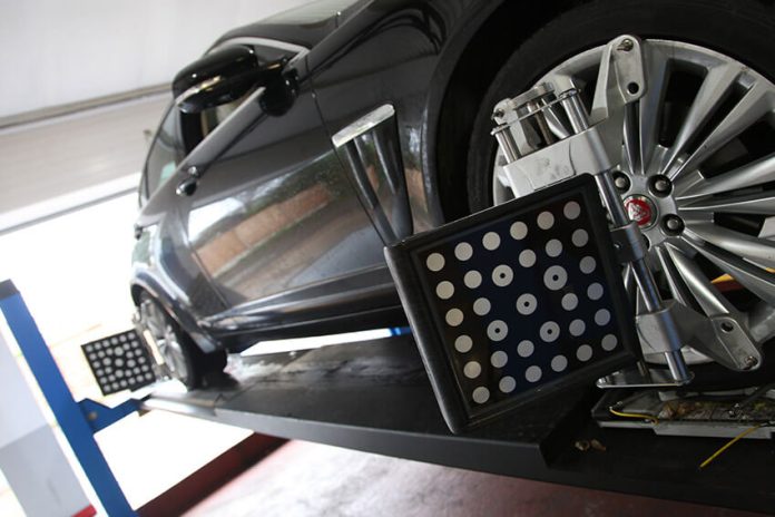 How to do a wheel alignment