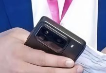 Android smartphone owners are at risk from the Sturnus virus, which intercepts messages. Android smartphone owners are at risk from the Sturnus virus, which intercepts messages.