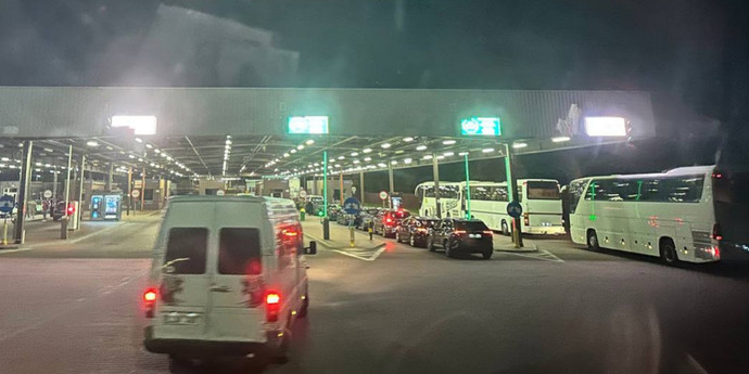 ec2f01a1a3ab5c9324e5e528810352b5.jpg A car passenger decided to rush through the border. Result: criminal charges – Auto Online