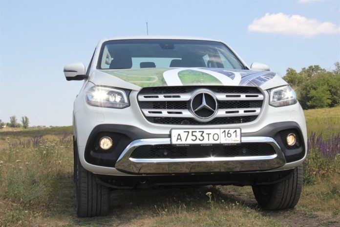 Mercedes-Benz X-class: pickup truck!
