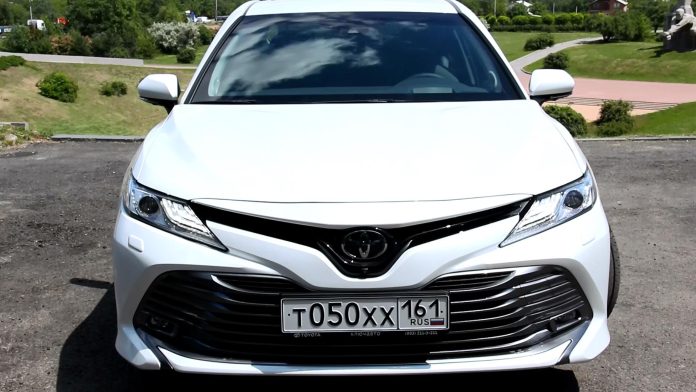 Toyota Camry XV70: CEO Reception